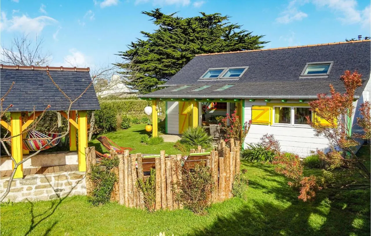 Casa de Férias Nice Home In Plouguerneau With Wifi